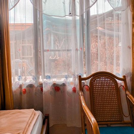 Brussels Homestay Kost Balige Buitenkant foto