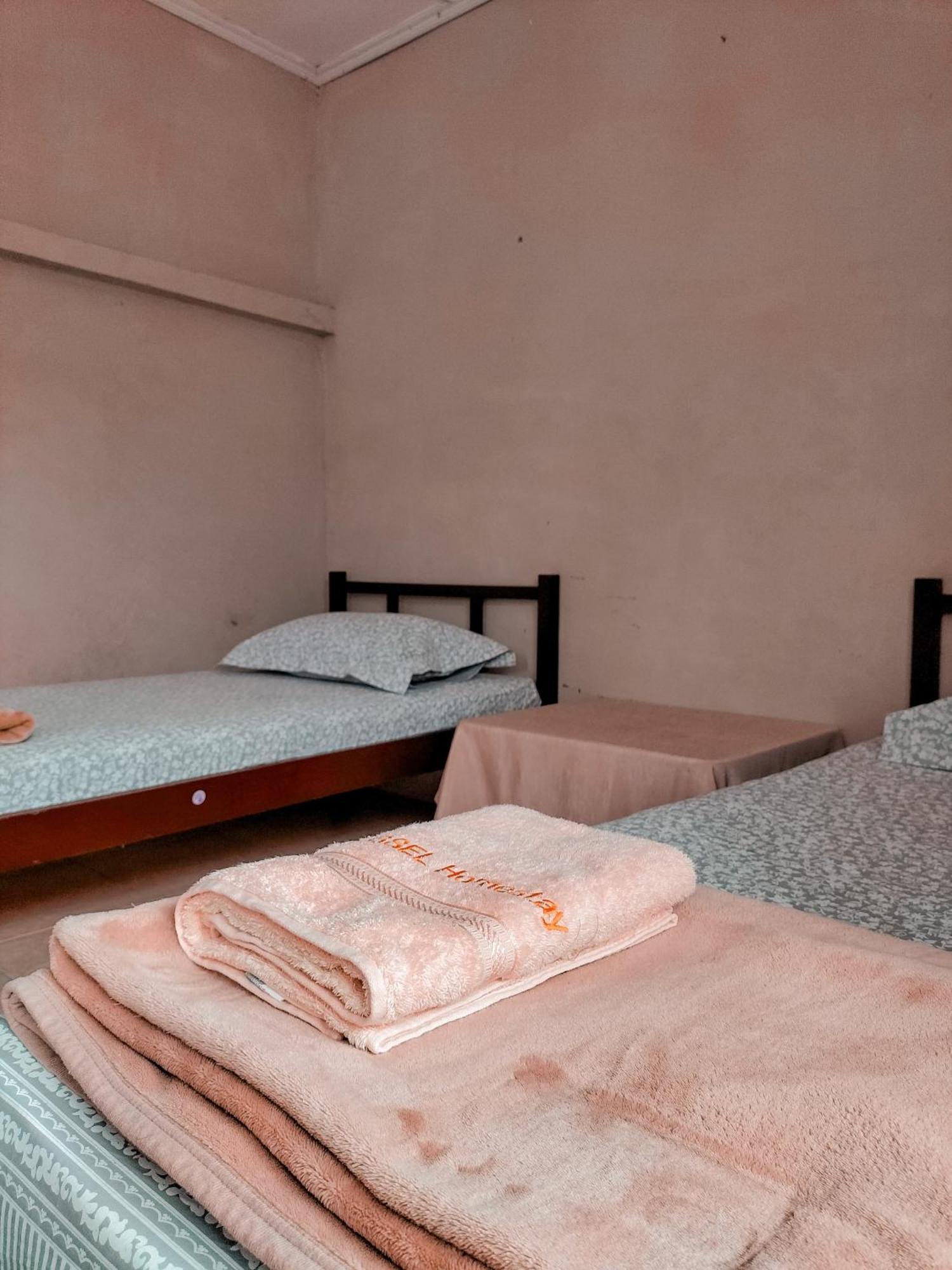 Brussels Homestay Kost Balige Buitenkant foto